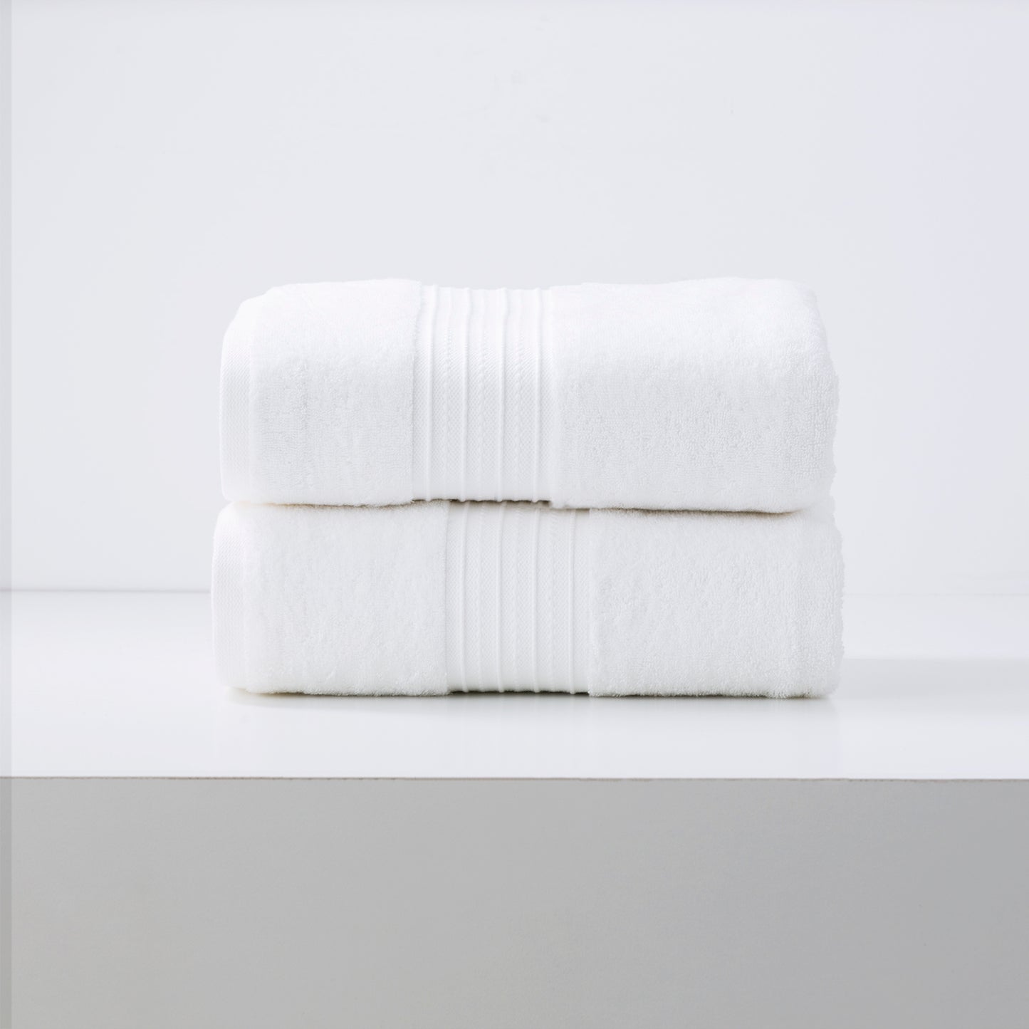 White Brentwood 650 GSM Low Twist 2 Pack Bath Towels by Renee Taylor, luxurious combed cotton bathroom towels.