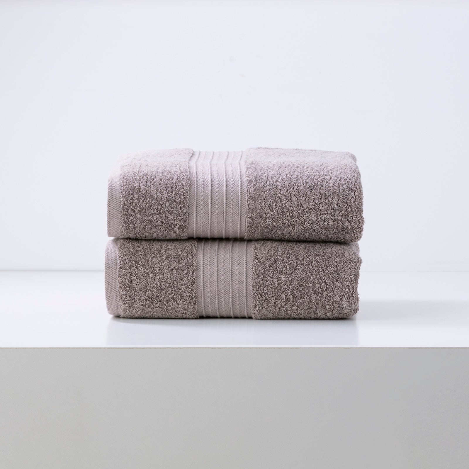 Luxury grey bath towel set, 2-pack of Renee Taylor Brentwood 650 GSM low twist cotton bath sheets, perfect bathroom towels