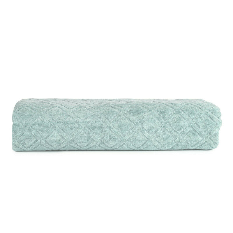 Premium aqua jacquard bath towel with velour diamond design, luxurious and absorbent, perfect for enhancing your bathroom decor.