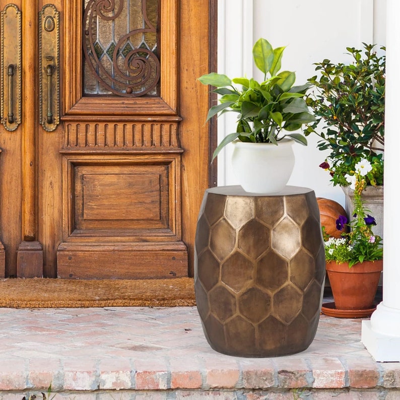 Tablua Australia modern round side table with honeycomb design and imitation terrazzo finish