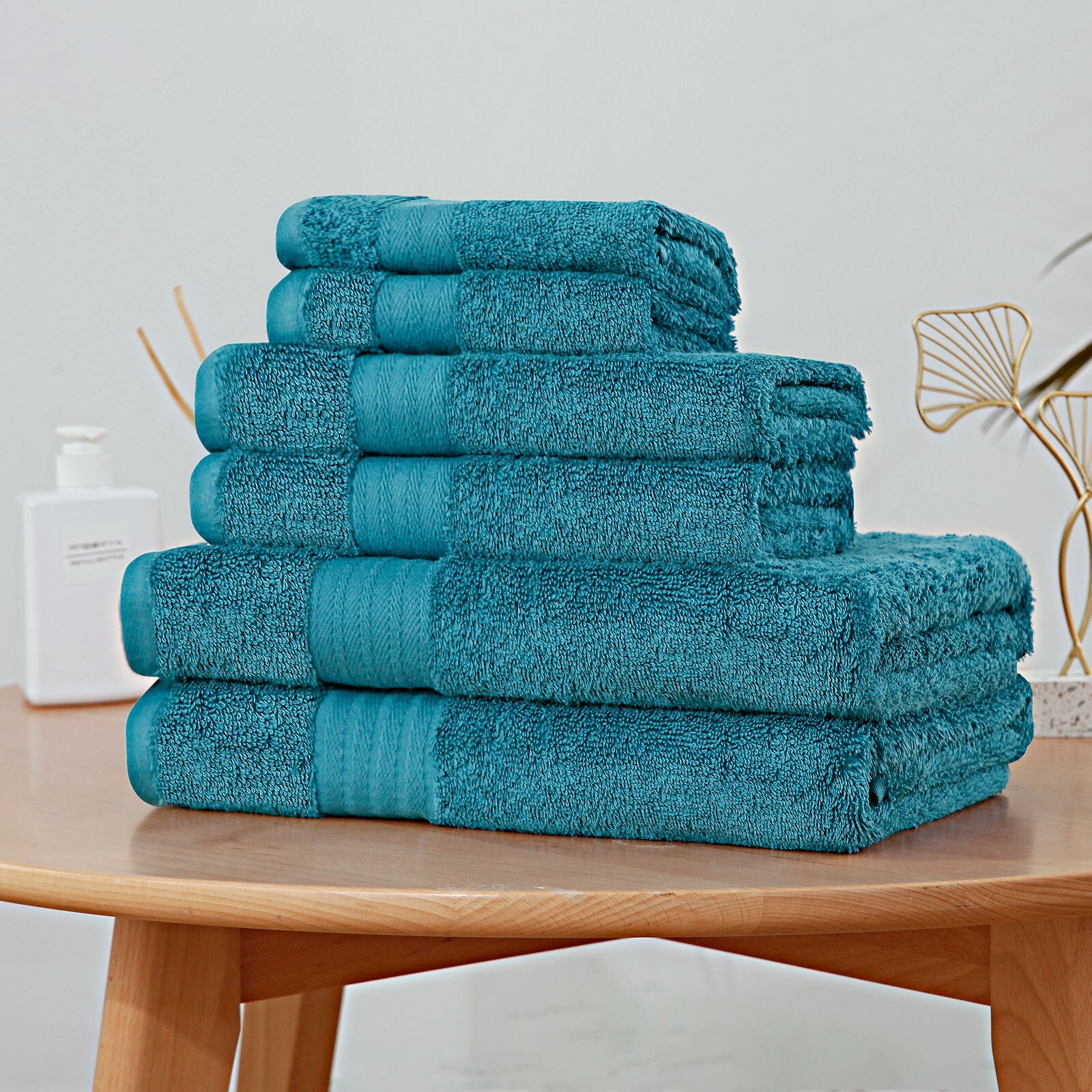 Luxury 6 piece blue cotton bath towel set, soft and absorbent, OEKO-TEX certified, perfect bathroom towels for the whole family.