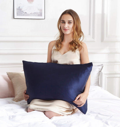 Luxury navy blue silk pillowcase, 100% pure Mulberry silk, perfect for a smooth sleep experience.